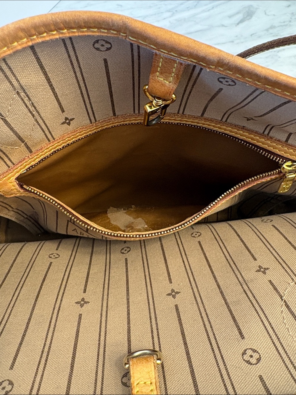 Vintage Louis Vuitton Monogram Canvas Neverfull MM - Picture 11 of 16